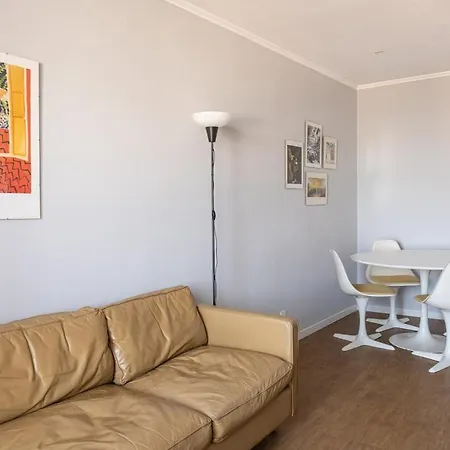 Cores Do Tejo Apartment Almada